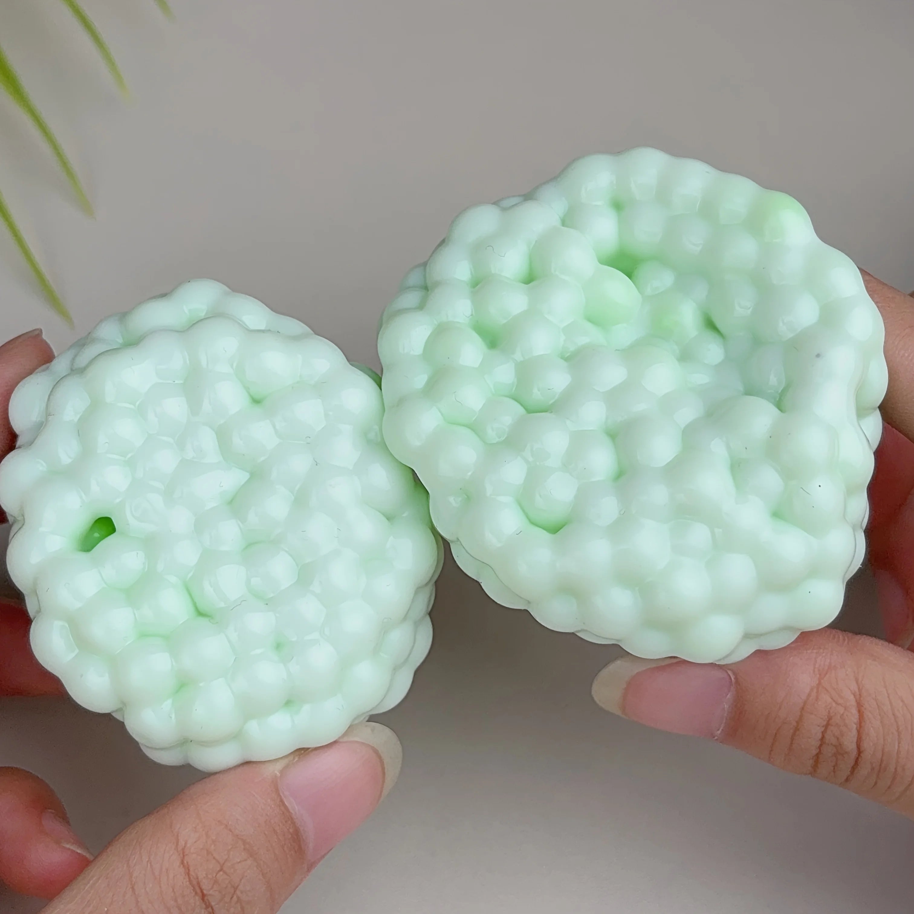 Handmade Glutinous Rice Balls, Popping Beads, Stress-Relief Ice-Skin Balls, Hand-Made Squeeze Toys, Milk-Skin Popping Balls, Toy Balls
